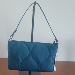 Woman's Vera Bradley Featherweight Convertible Wristlet In Peacock Feather